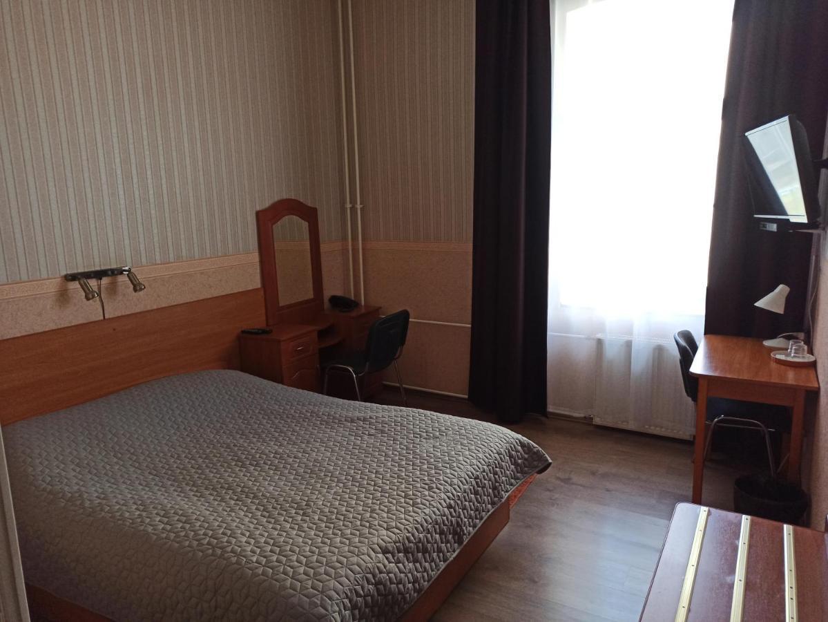 Central Hotel Нарва Екстер'єр фото