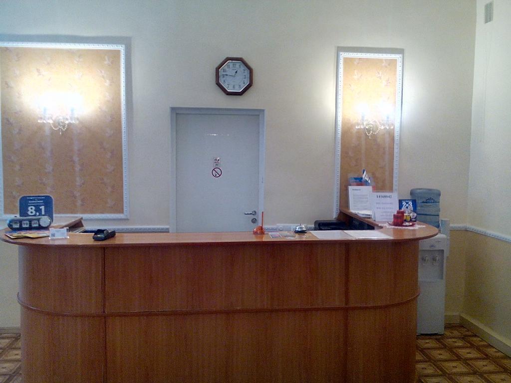 Central Hotel Нарва Екстер'єр фото